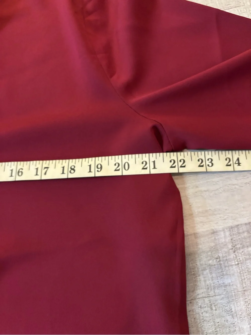 Banana Republic Women’s Burgundy Long Sleeve Tunic Blouse – Size L